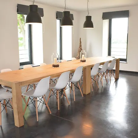 بيت للعطل Cozy Farmhouse In With Covered Terrace Gesves